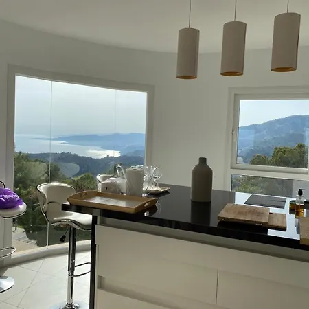 Вилла Half Of The Luxury With Sea View And Pool In Natural Park Ла-Эррадура