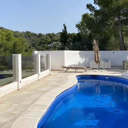 Half Of The Luxury With Sea View And Pool In Natural Park